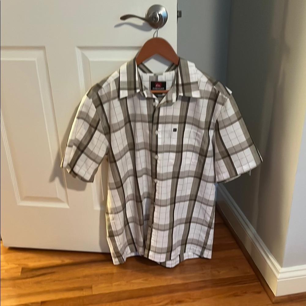Quiksilver White and Tan Casual Button Down Shirt